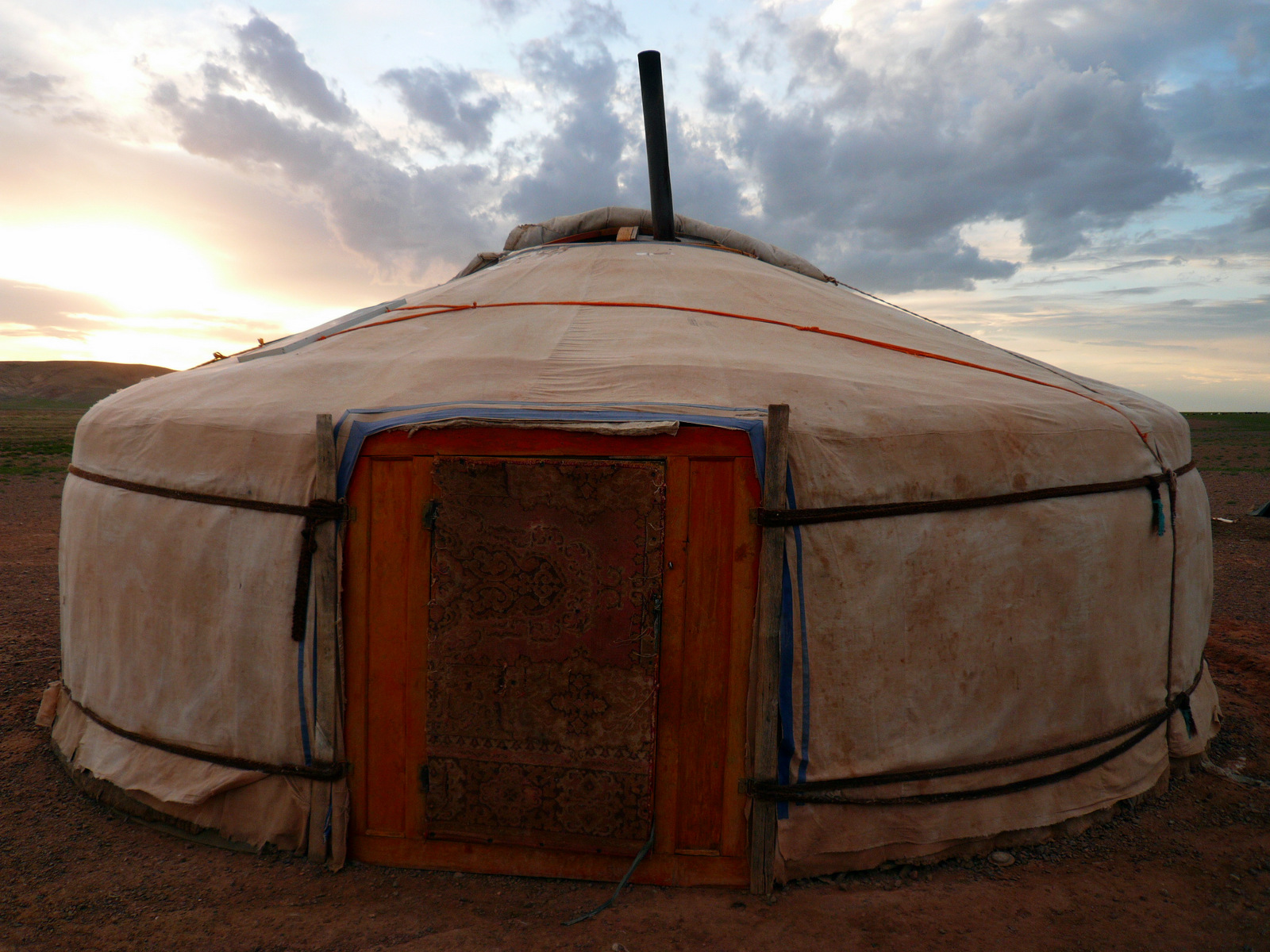 Lisa Niver slept in a ger: Mongolia: Land of Dunes & Moonrises