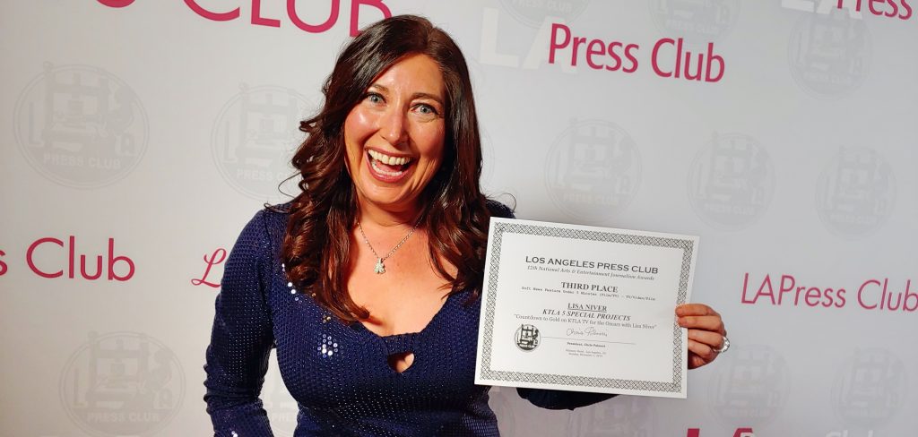 Lisa Niver wins at NAEJ National Arts and Entertainment Journalism Awards 2019